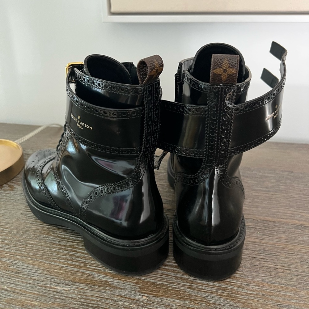 Louis Vuitton Black Patent Leather Lasercut Accents Combat Boots Size 39 - Picture 2 of 10